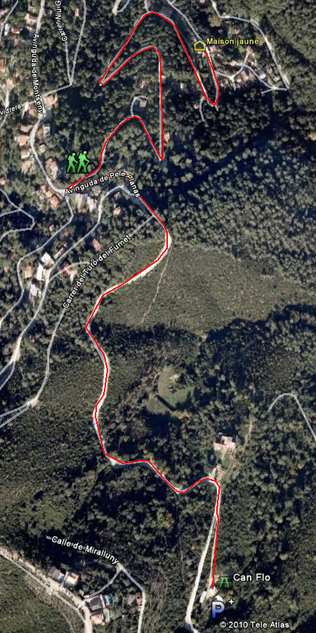 Garez-vous &agrave; l'endroit du "P" et marchez jusqu'&agrave; la "Maison Jaune"