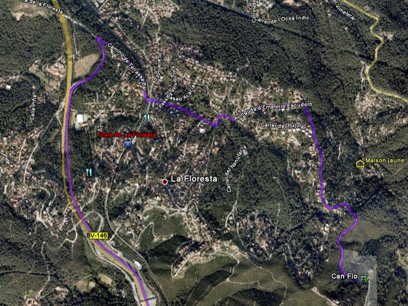 de plus pr&egrave;s...